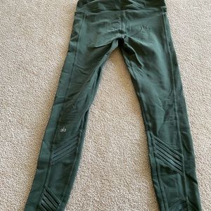 Alo Yoga Army green leggings